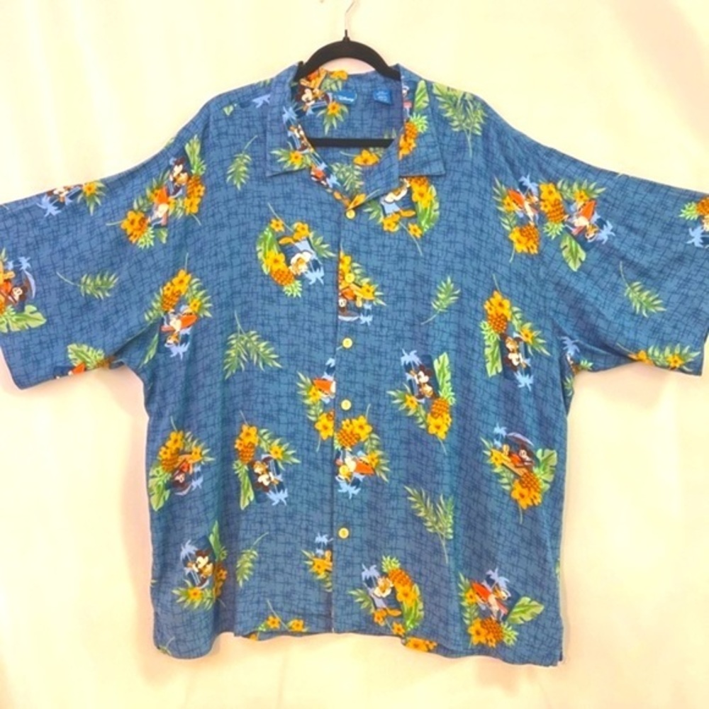 Disney Mickey and Friends Tropical Men's XXL